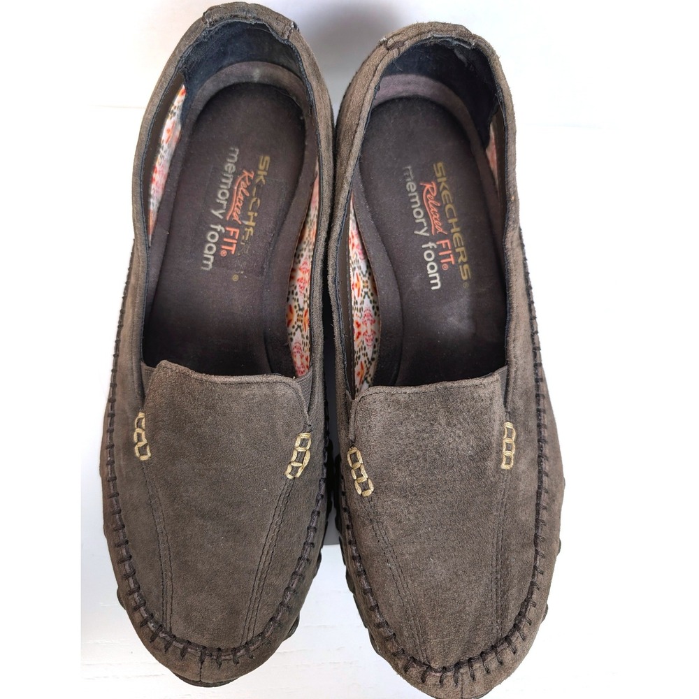 SKECHERS Relaxed Fit Loafers Size 8.5 Brown Suede Memory Foam Slip On Shoes